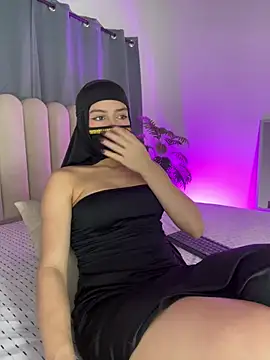 shaima   online show from 07/21/26, 07:49