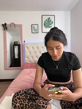 BIJOU SECRET online show from 04/09/26, 06:57