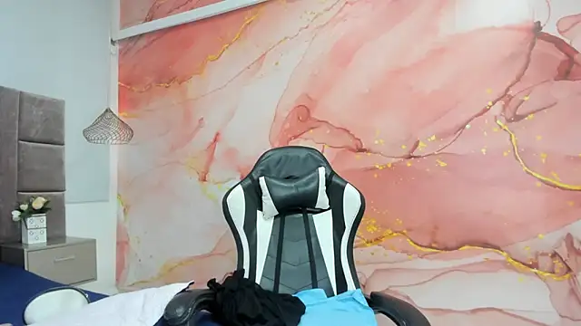 laliItaclark online show from 03/28/26, 11:54