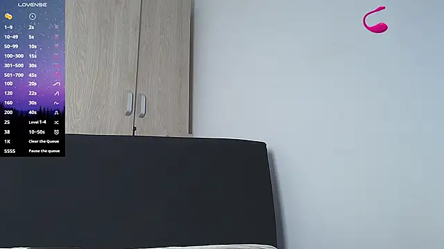 Kesha rosse  online show from 04/13/26, 05:57