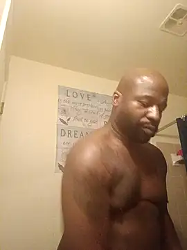 Snapshot of EggplantMonster4 chatting on 02/08/26, 08:29 EggplantMonster4 online show from 02/08/26, 08:29