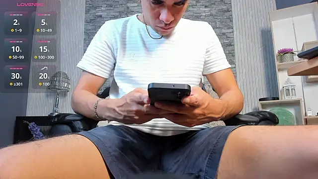 zack joness18 online show from 03/20/26, 06:07