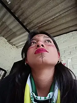 Snapshot of YeseniaRodriguez3 chatting on 10/31/25, 05:47 YeseniaRodriguez3 online show from 10/31/25, 05:47