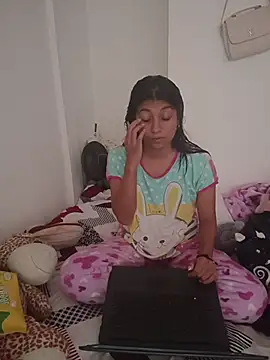 Snapshot of YeseniaRodriguez3 chatting on 11/26/25, 03:46 YeseniaRodriguez3 online show from 11/26/25, 03:46