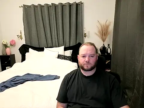 Snapshot of john_clarisa chatting on 10/29/25, 08:49 john clarisa online show from 10/29/25, 08:49