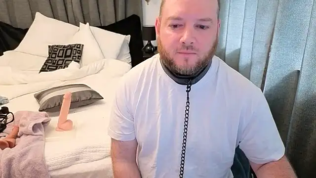 Snapshot of john_clarisa chatting on 11/03/25, 08:54 john clarisa online show from 11/03/25, 08:54