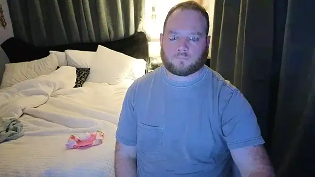 Snapshot of john_clarisa chatting on 11/13/25, 07:18 john clarisa online show from 11/13/25, 07:18