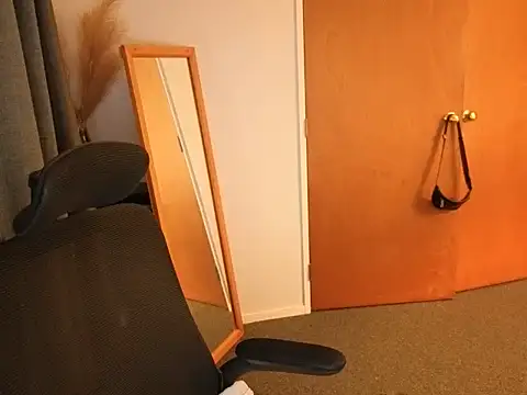 Snapshot of john_clarisa chatting on 04/08/26, 05:29 john clarisa online show from 04/08/26, 05:29