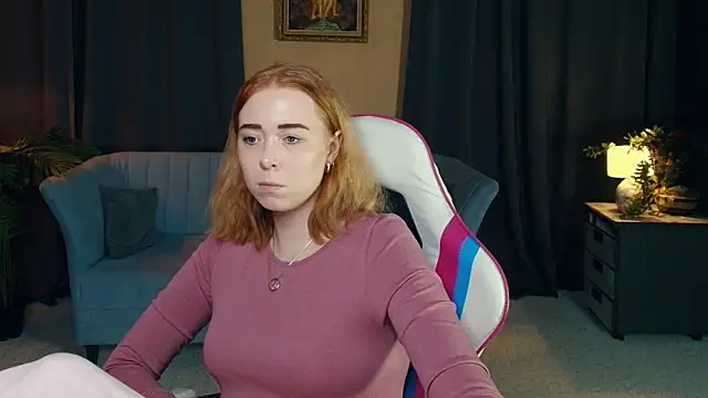 AddieOsler online show from 11/30/25, 08:24