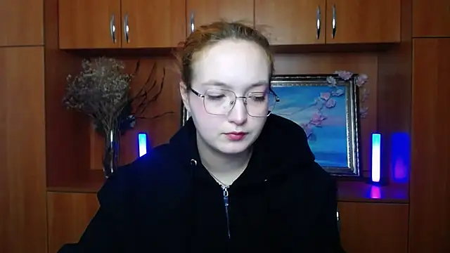 MissAriaa online show from 03/24/26, 07:13