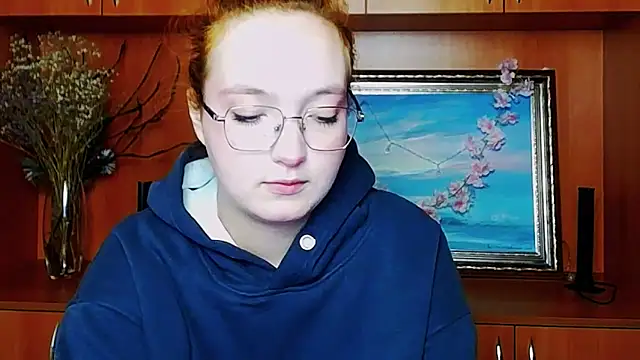 MissAriaa online show from 04/18/26, 06:17