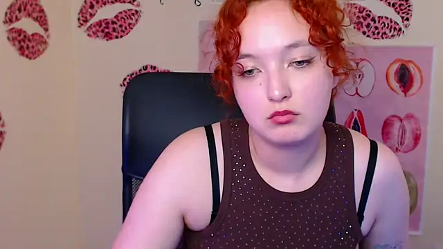 Snapshot of MissAriaa chatting on 05/18/26, 12:11 MissAriaa online show from 05/18/26, 12:11