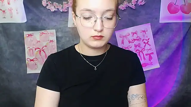 Snapshot of MissAriaa chatting on 06/18/26, 03:38 MissAriaa online show from 06/18/26, 03:38