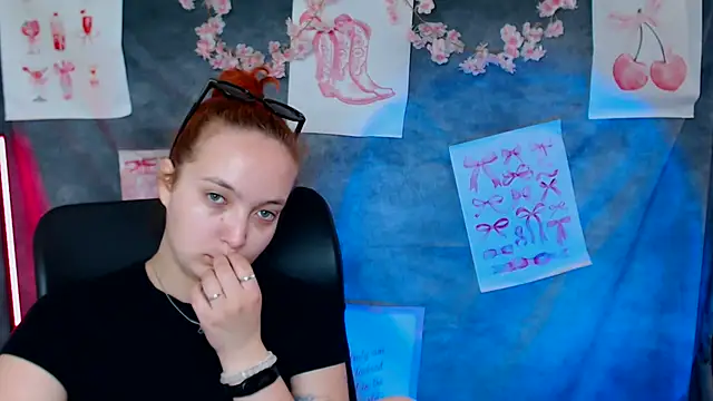 Snapshot of MissAriaa chatting on 06/20/26, 12:19 MissAriaa online show from 06/20/26, 12:19