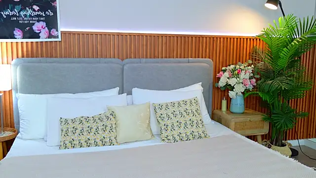 Sandy Edvards online show from 04/20/26, 04:59