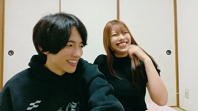 Snapshot of Yuzuha_chan chatting on 10/30/25, 02:51 Yuzuha chan online show from 10/30/25, 02:51