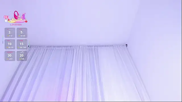 Leyacopper  online show from 11/24/25, 11:26