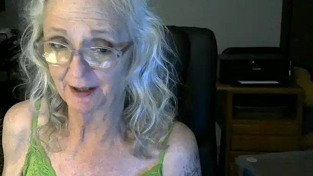 JoleneDelacroix online show from 11/15/25, 04:21