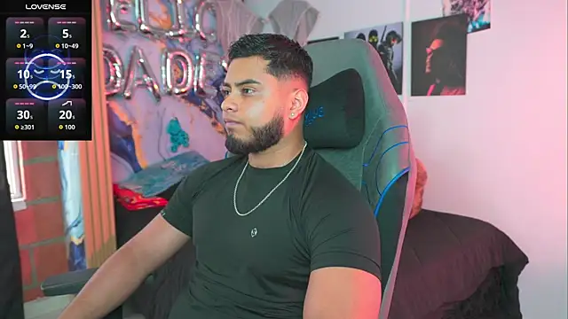 Tiler wolker online show from 03/30/26, 09:05