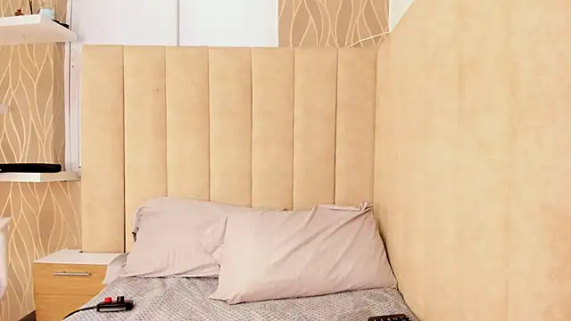 NhoanBrunette online show from 11/28/25, 12:30