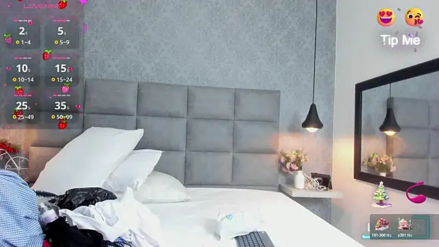 Luna Bella3 online show from 12/21/25, 10:44