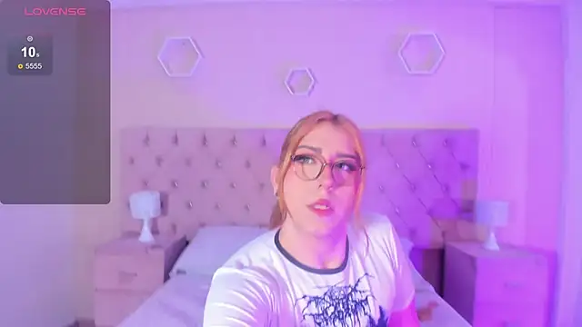 JanneBlossom  online show from 11/12/25, 09:03