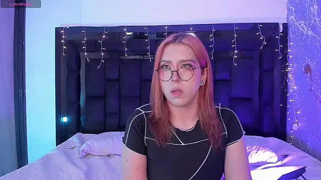 JanneBlossom  online show from 12/19/25, 09:55