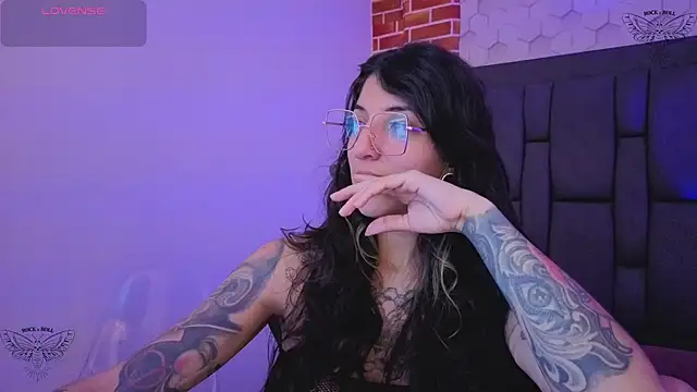 ghostwomaan online show from 02/17/26, 12:01