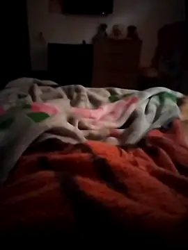 Snapshot of Jervaz chatting on 10/31/25, 05:58 Jervaz online show from 10/31/25, 05:58