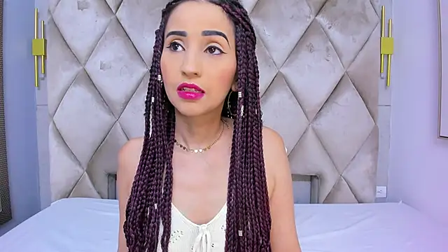 violett rabbit  online show from 04/08/26, 08:20