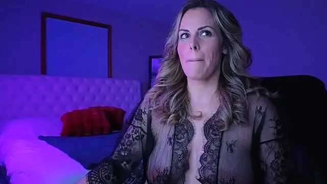 Snapshot of Koralynn_777 chatting on 02/10/26, 02:37 Koralynn 777 online show from 02/10/26, 02:37