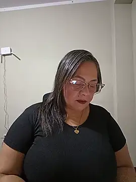Snapshot of Angie_milf50 chatting on 05/22/26, 01:46 Angie milf50 online show from 05/22/26, 01:46
