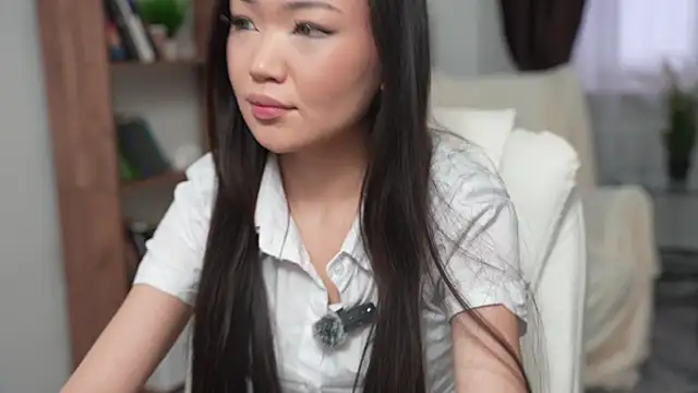 OnieClose online show from 12/14/25, 07:36