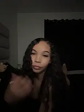 nikkiloveee online show from 03/21/26, 04:50