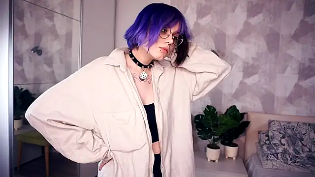 KellePourier online show from 10/30/25, 05:46