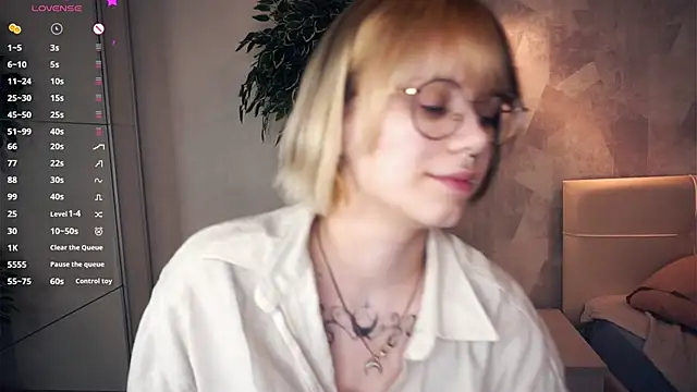 KellePourier online show from 02/14/26, 06:15