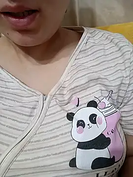 Emily  love online show from 12/04/25, 03:05