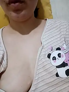 Emily  love online show from 12/05/25, 04:25