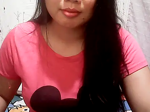 Snapshot of MahusaynaPiinay chatting on 05/05/26, 11:24 MahusaynaPiinay online show from 05/05/26, 11:24
