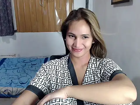 prettysam9 online show from 04/16/26, 01:56