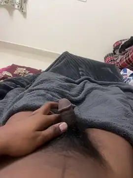 Snapshot of Nazeer8897 chatting on 11/06/25, 04:02 Nazeer8897 online show from 11/06/25, 04:02