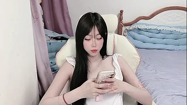 Snapshot of Vivian-88 chatting on 05/13/26, 05:38 Vivian-88 online show from 05/13/26, 05:38