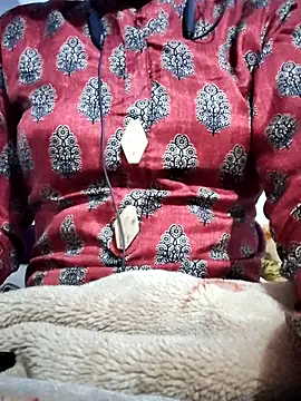 Hot-Rubyy online show from 12/04/25, 10:02