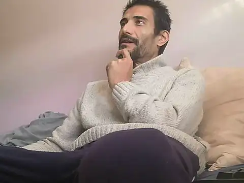 Snapshot of Ash59055 chatting on 11/12/25, 09:53 Ash59055 online show from 11/12/25, 09:53