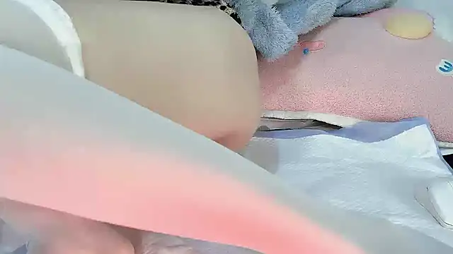 Cherry-666 online show from 12/17/25, 09:37