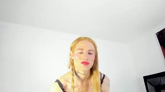 natacha ferrer1 online show from 11/23/25, 12:05