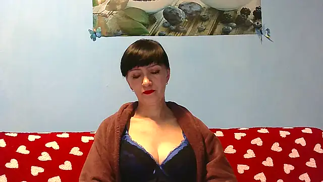 Snapshot of IffetLove42 chatting on 04/25/26, 06:49 IffetLove42 online show from 04/25/26, 06:49