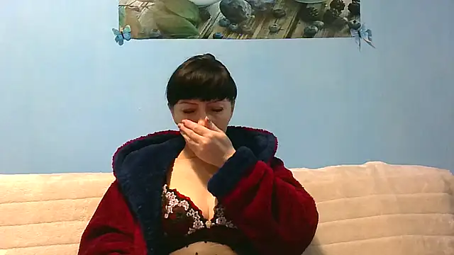 Snapshot of IffetLove42 chatting on 05/13/26, 07:39 IffetLove42 online show from 05/13/26, 07:39