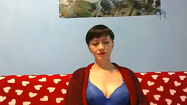 Snapshot of IffetLove42 chatting on 05/27/26, 08:33 IffetLove42 online show from 05/27/26, 08:33