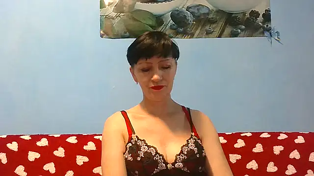 Snapshot of IffetLove42 chatting on 06/07/26, 09:35 IffetLove42 online show from 06/07/26, 09:35
